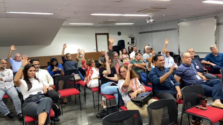 Votação na assembleia de fundação da AudTCE/BA, julho de 2025