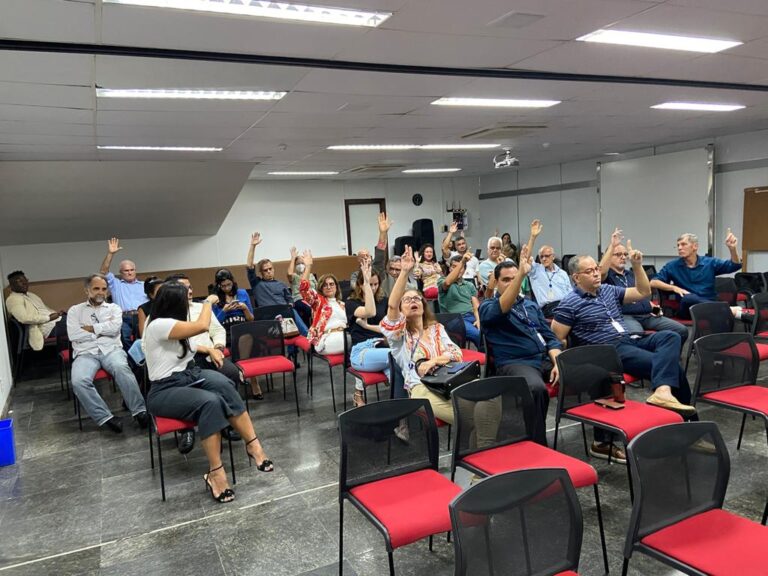Votação na assembleia de fundação da AudTCE/BA, julho de 2025