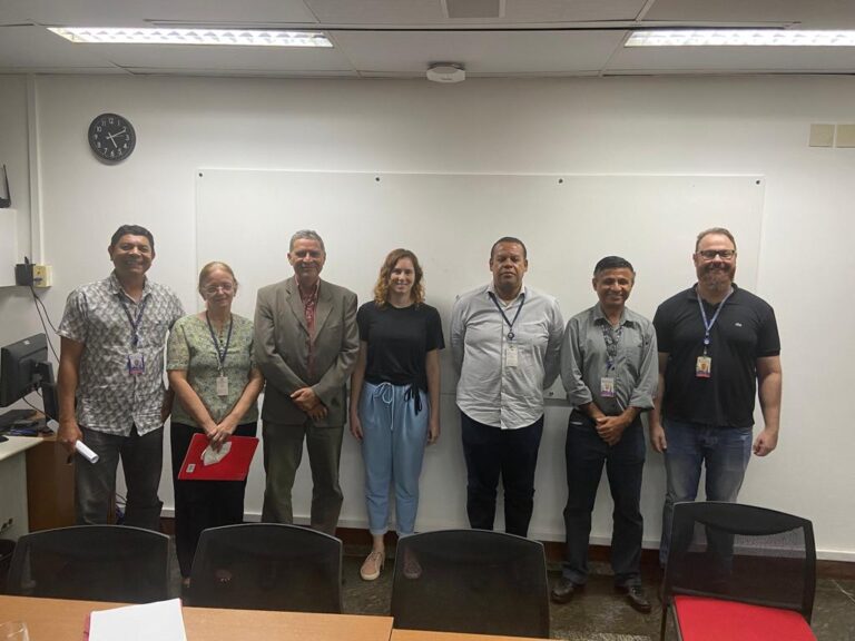 Associados fundadores reunidos após a assembleia de fundação da AudTCE/BA, julho de 2025